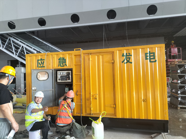 斗门怎样判断空气滤清器是否需要更换？